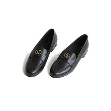 Load image into Gallery viewer, Chain embellished leather loafers WOMEN SHOES UKKU Studio 35 Black w/buckle 
