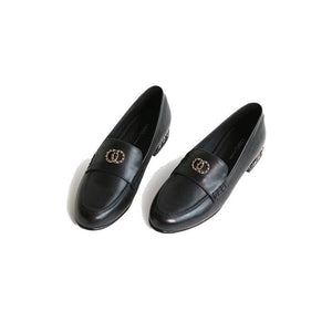 Chain embellished leather loafers WOMEN SHOES UKKU Studio 35 Black w/buckle 